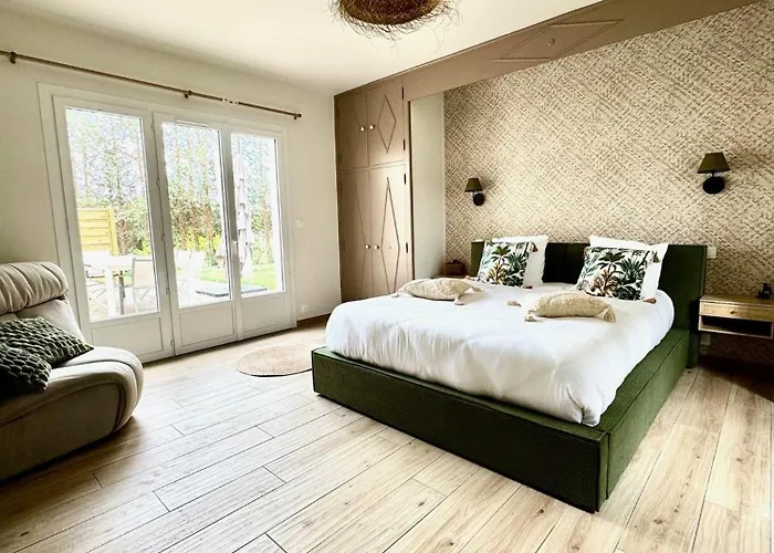 Holiday home O Refuge De Theo Et Vic' *